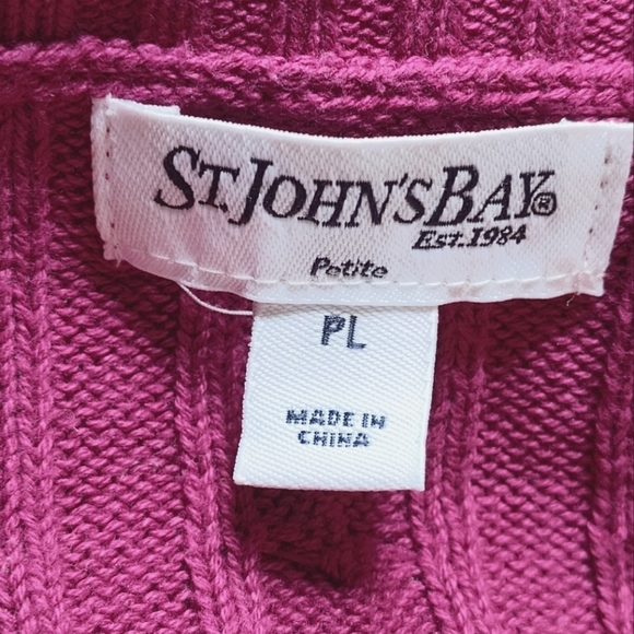 St. John's Bay Women's Raspberry Purple V-Neck Cable Knit Sweater | Petite Large - Picture 3 of 5